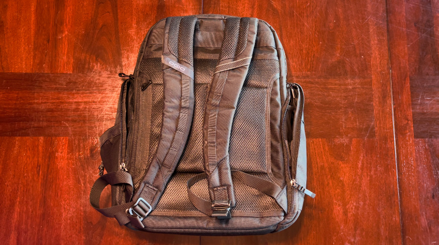 The shoulder straps are contoured for a better fit