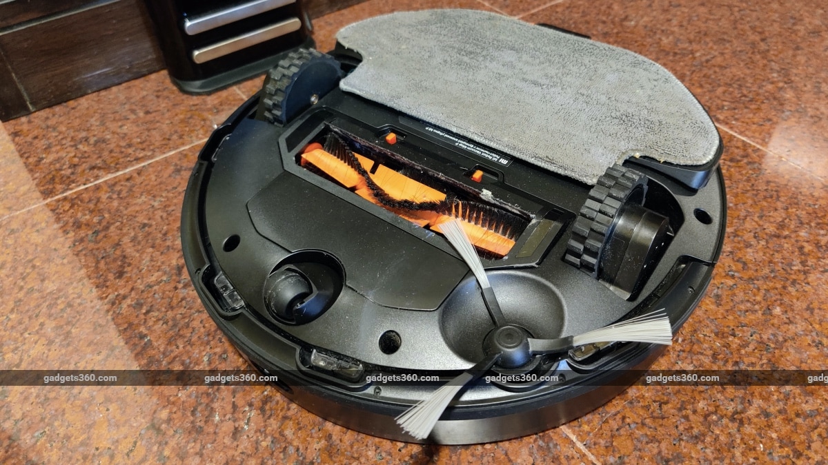 xiaomi mi robot vacuum mop p review underside 2 Xiaomi  Mi Robot Vacuum-Mop P